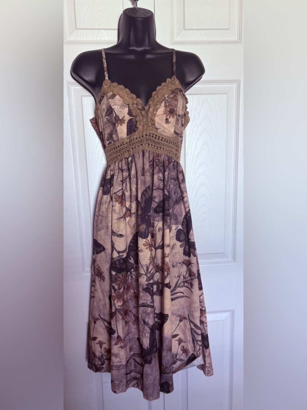 ROMWE Taupe and Brown Floral Lace-Trim Sundress